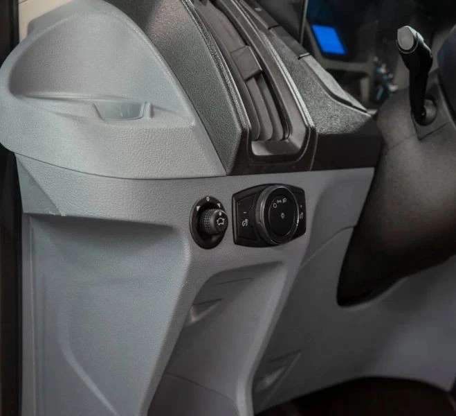 2015 Ford Transit - Image 9 of 12