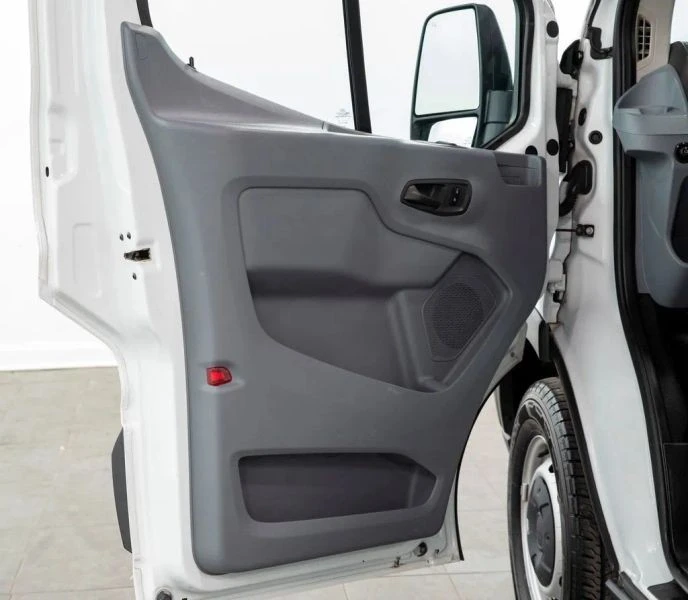 2015 Ford Transit - Image 8 of 12