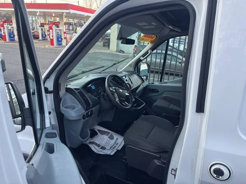 2015 Ford Transit - Image 9 of 9