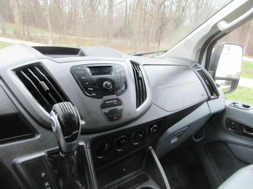 2015 Ford Transit - Image 28 of 31