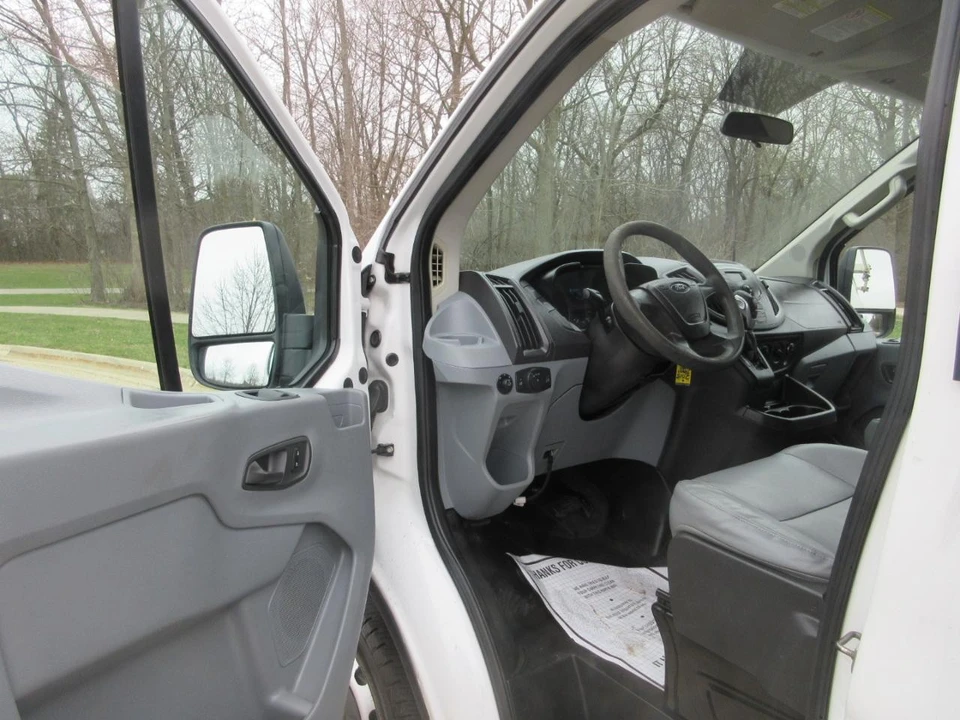 2015 Ford Transit - Image 24 of 31