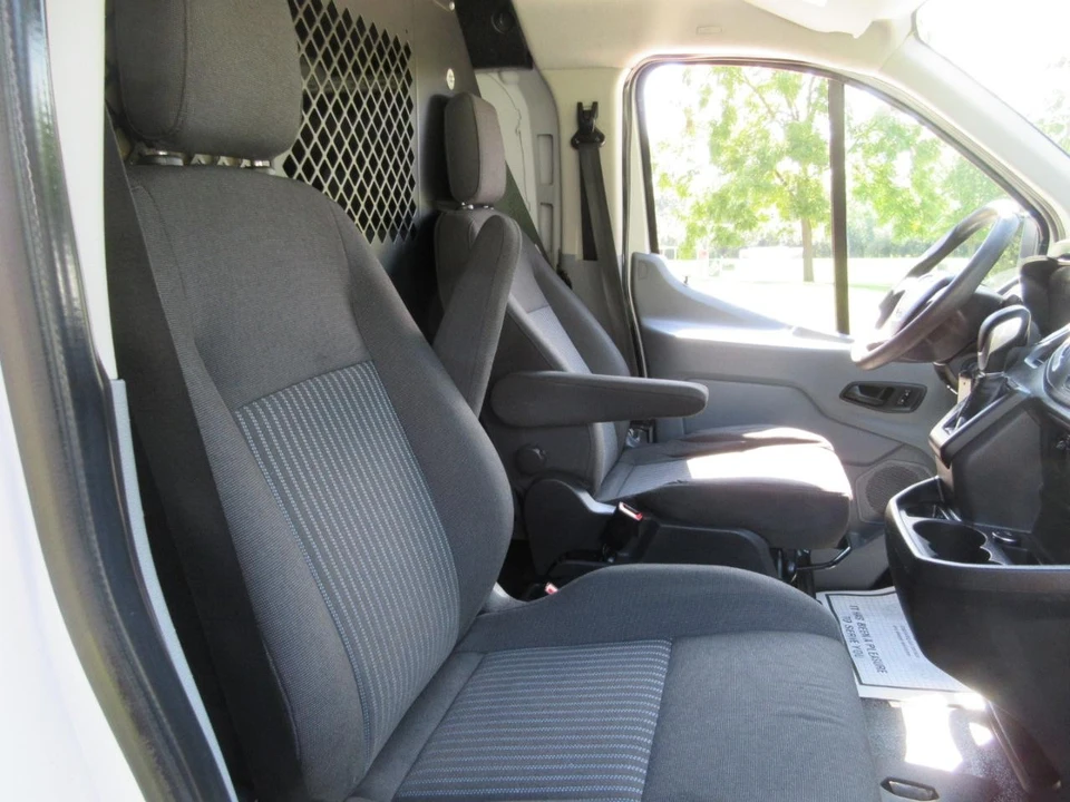2015 Ford Transit - Image 9 of 31