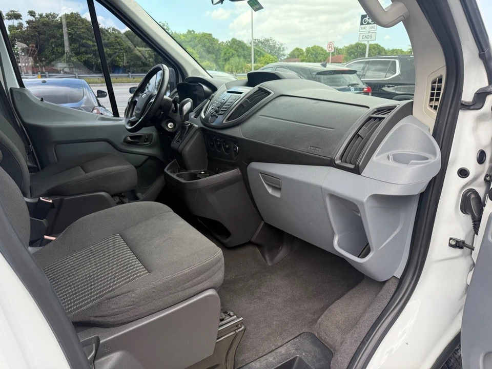 2015 Ford Transit - Image 16 of 21