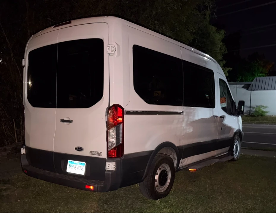 2015 Ford Transit - Image 9 of 31