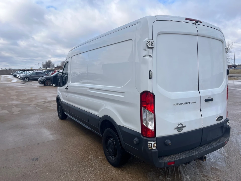 2015 Ford Transit - Image 6 of 21