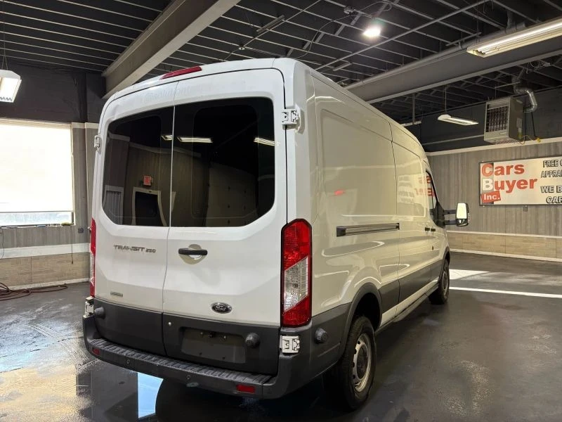 2015 Ford Transit - Image 6 of 12