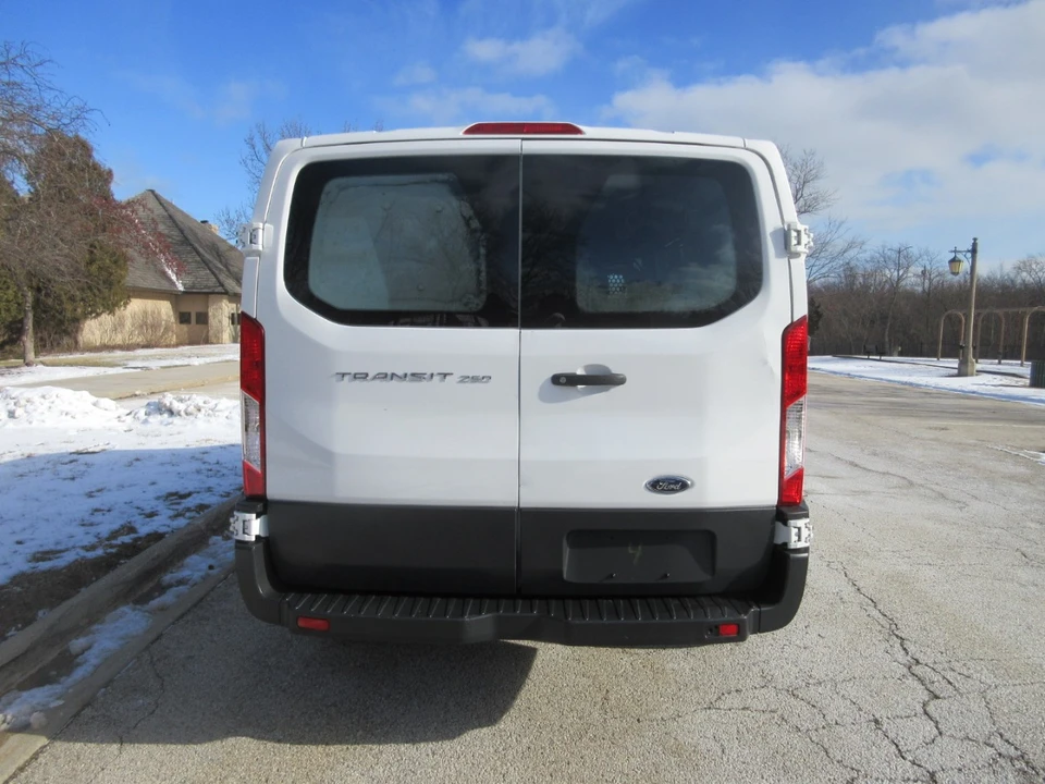 2015 Ford Transit - Image 11 of 21
