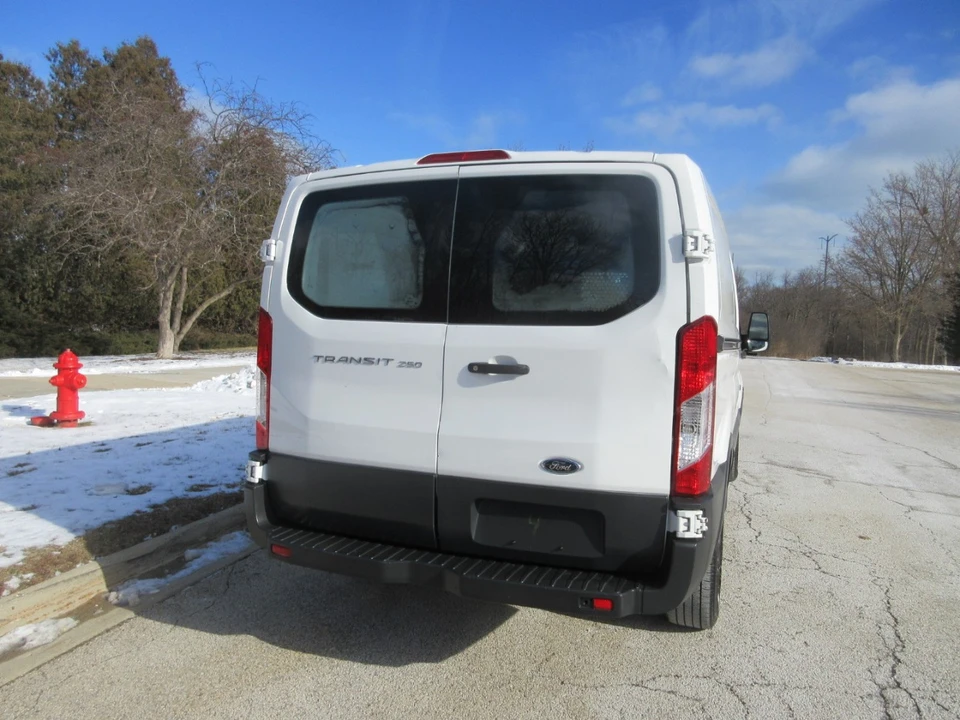 2015 Ford Transit - Image 10 of 21
