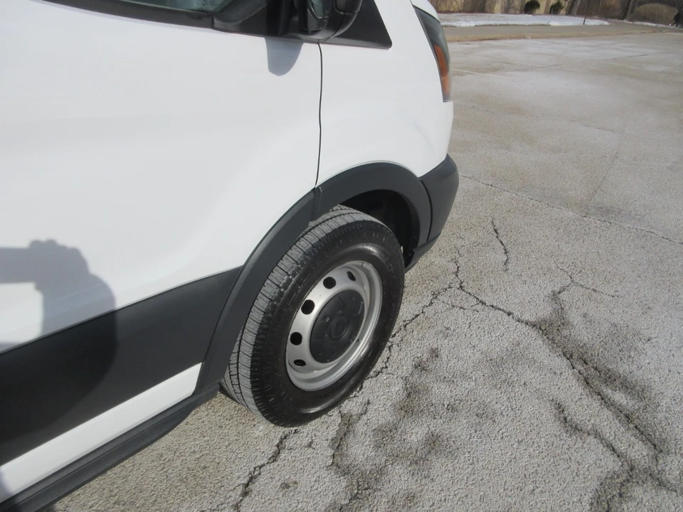 2015 Ford Transit - Image 14 of 21