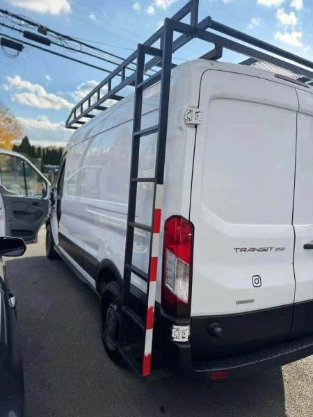 2015 Ford Transit - Image 9 of 12