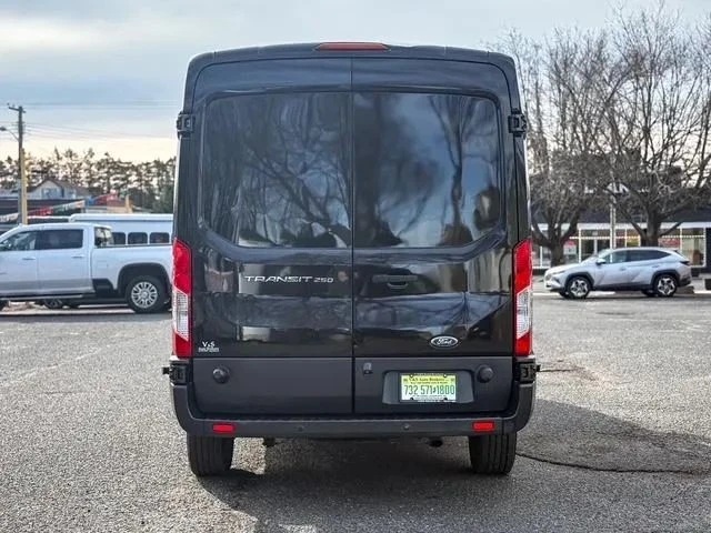 2015 Ford Transit - Image 6 of 12