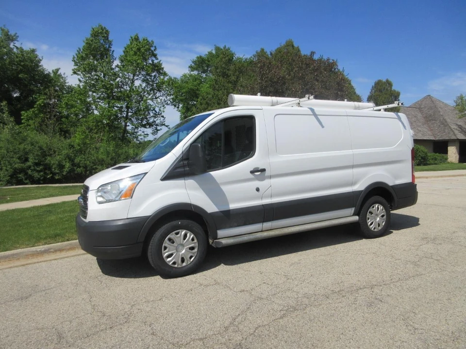 2015 Ford Transit - Image 2 of 31