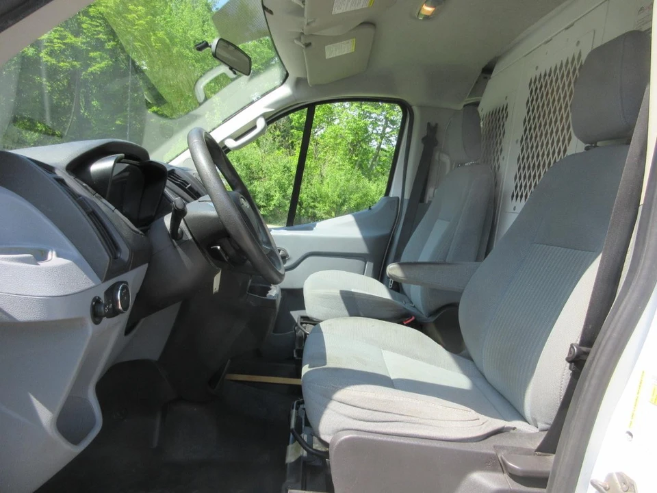2015 Ford Transit - Image 25 of 31