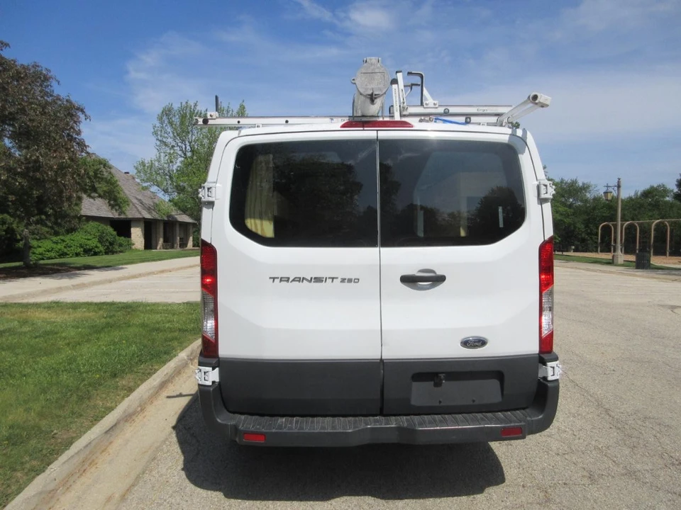 2015 Ford Transit - Image 11 of 31