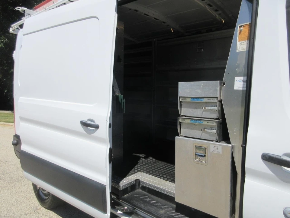 2015 Ford Transit - Image 24 of 31