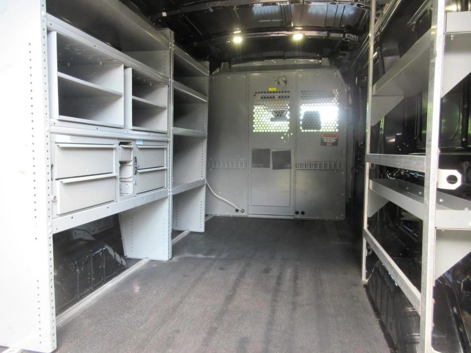 2015 Ford Transit - Image 10 of 31