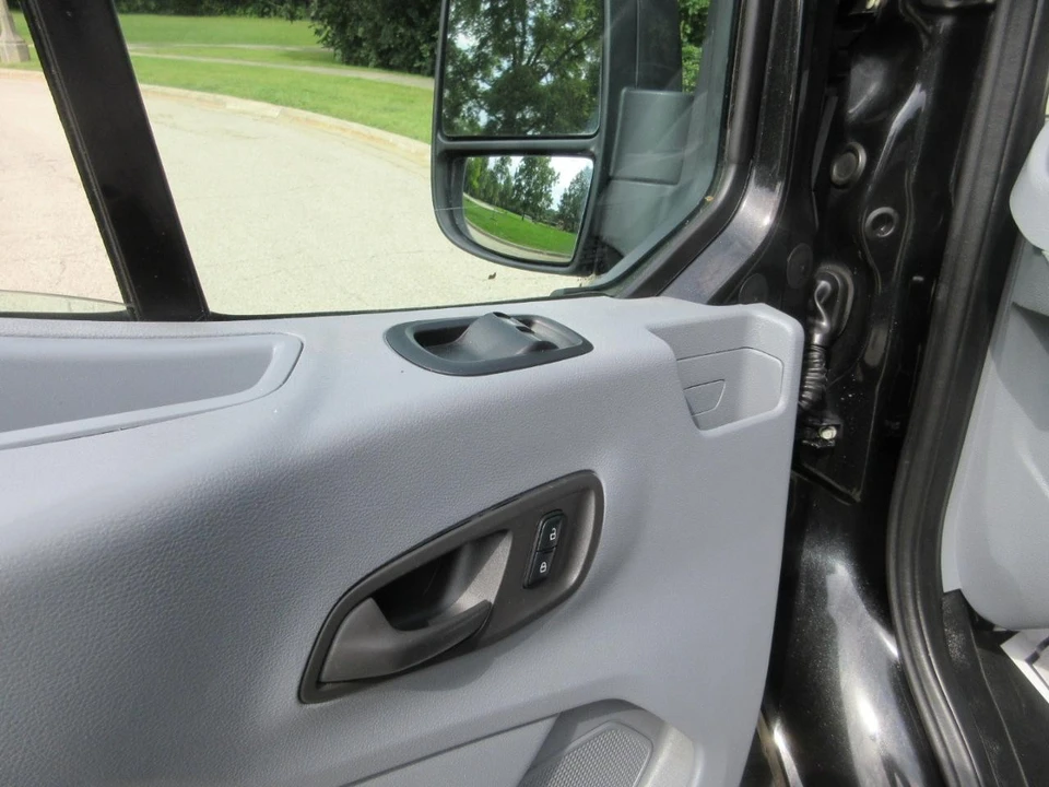 2015 Ford Transit - Image 27 of 31