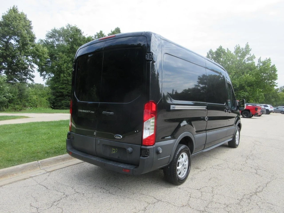 2015 Ford Transit - Image 9 of 31