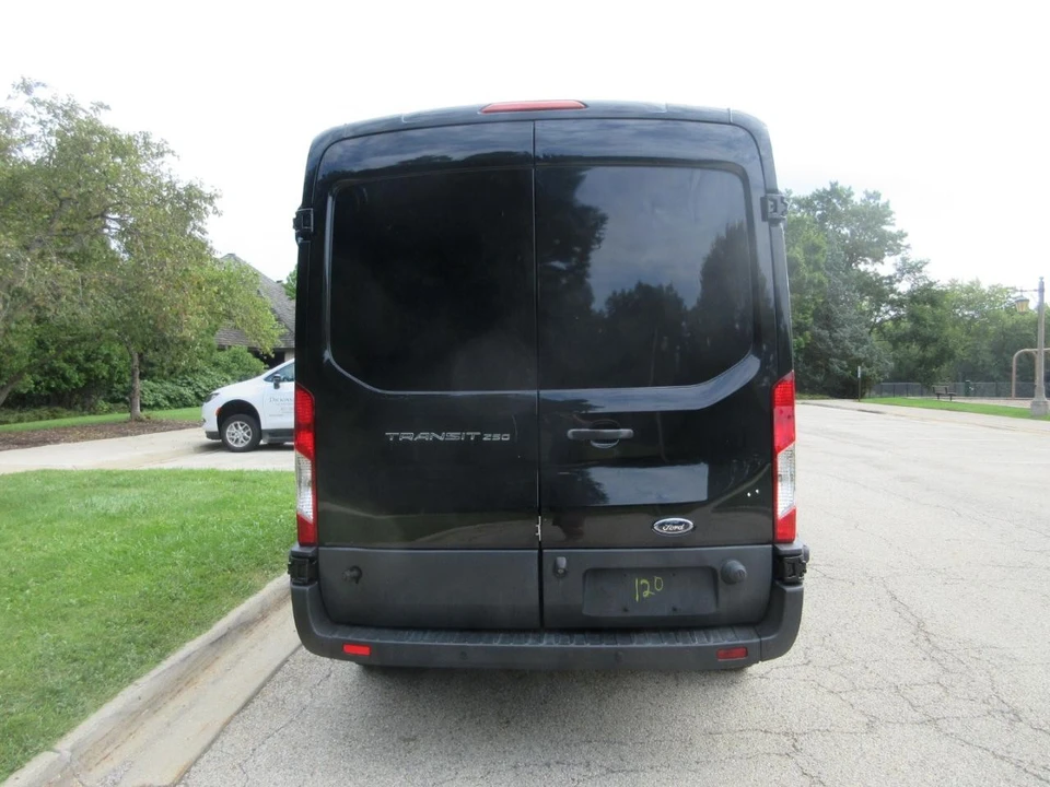 2015 Ford Transit - Image 11 of 31