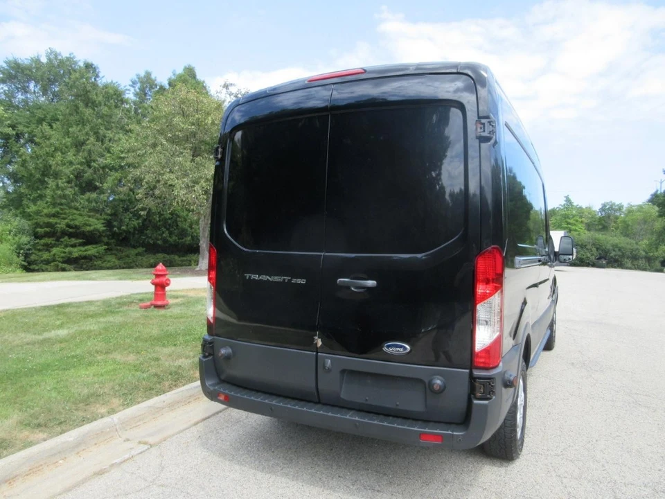 2015 Ford Transit - Image 10 of 31