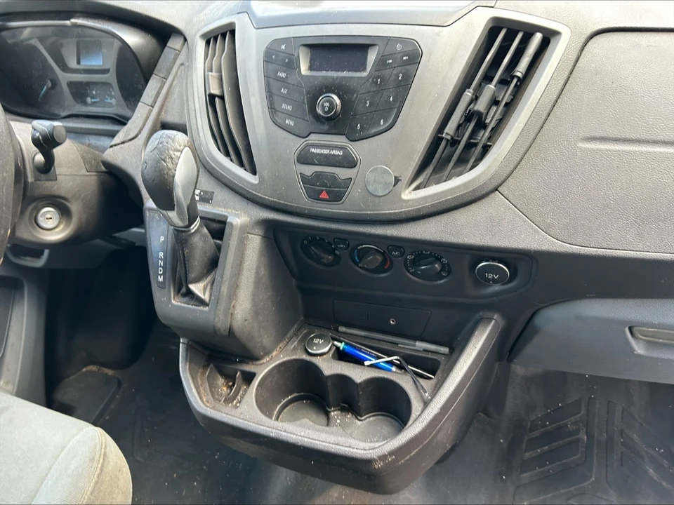 2015 Ford Transit - Image 2 of 9