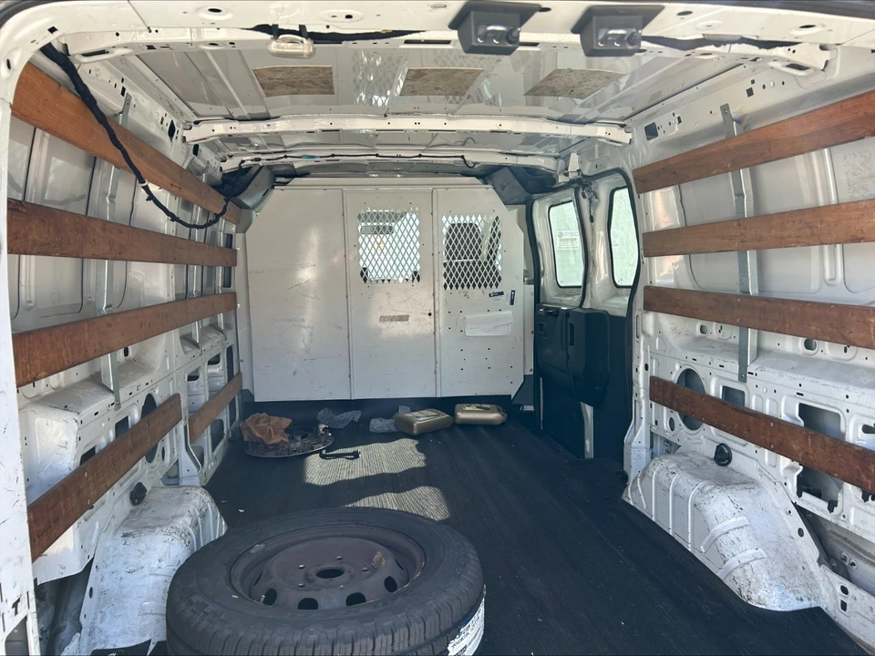 2015 Ford Transit - Image 4 of 9