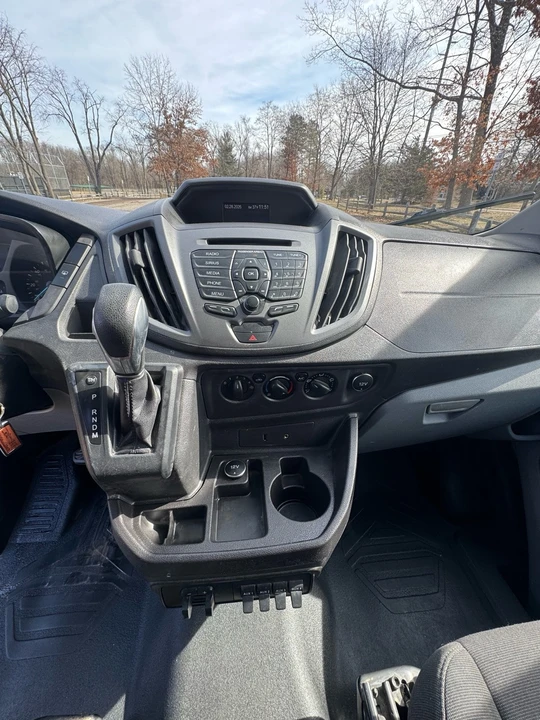 2015 Ford Transit - Image 9 of 14