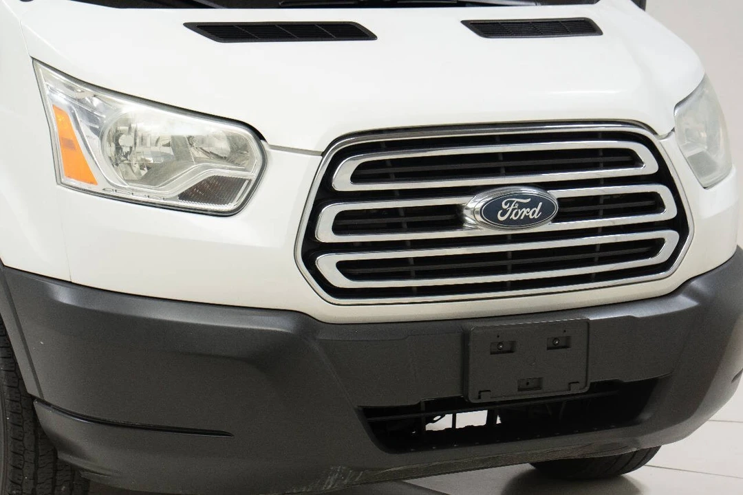 2015 Ford Transit - Image 10 of 31