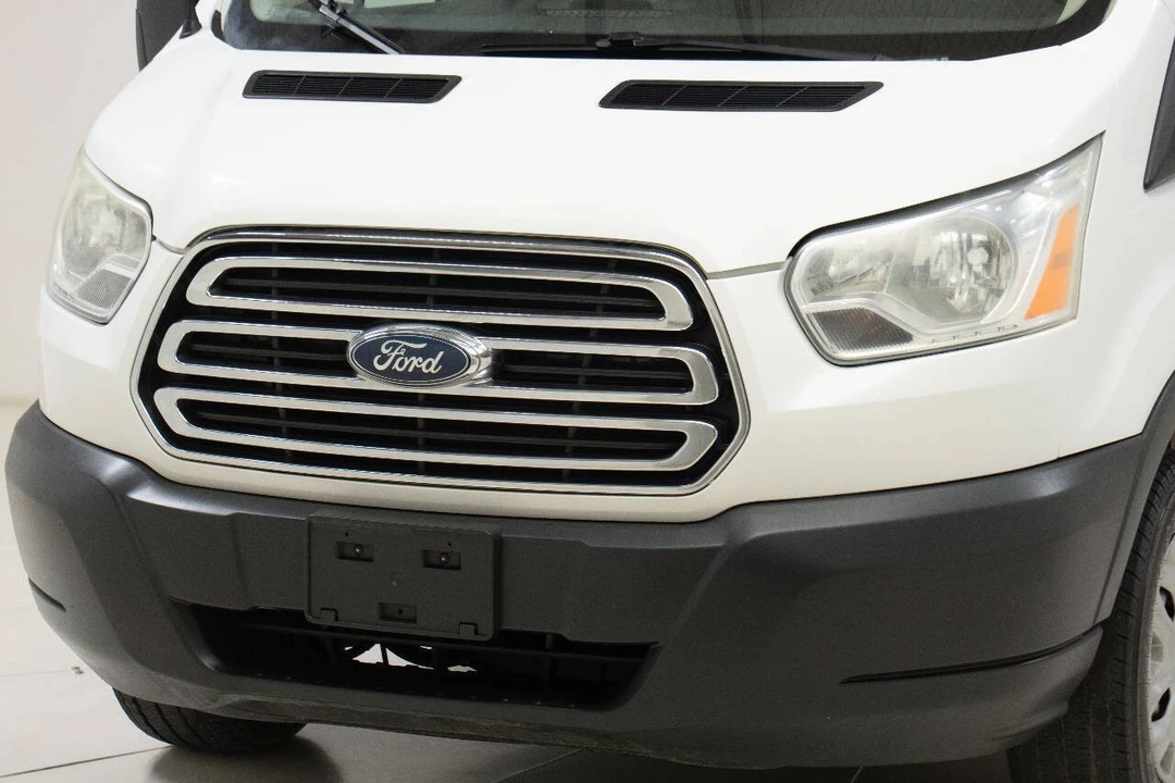 2015 Ford Transit - Image 9 of 31