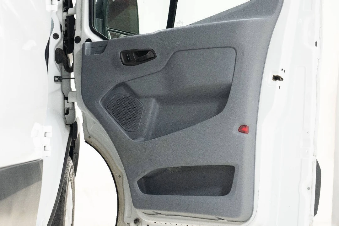 2015 Ford Transit - Image 18 of 31