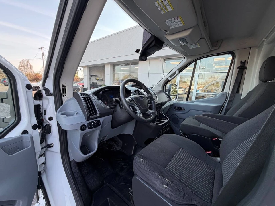 2015 Ford Transit - Image 10 of 29