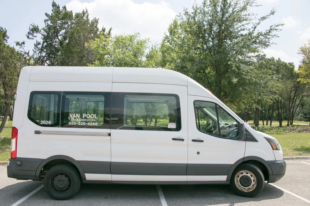 2015 Ford Transit - Image 2 of 10