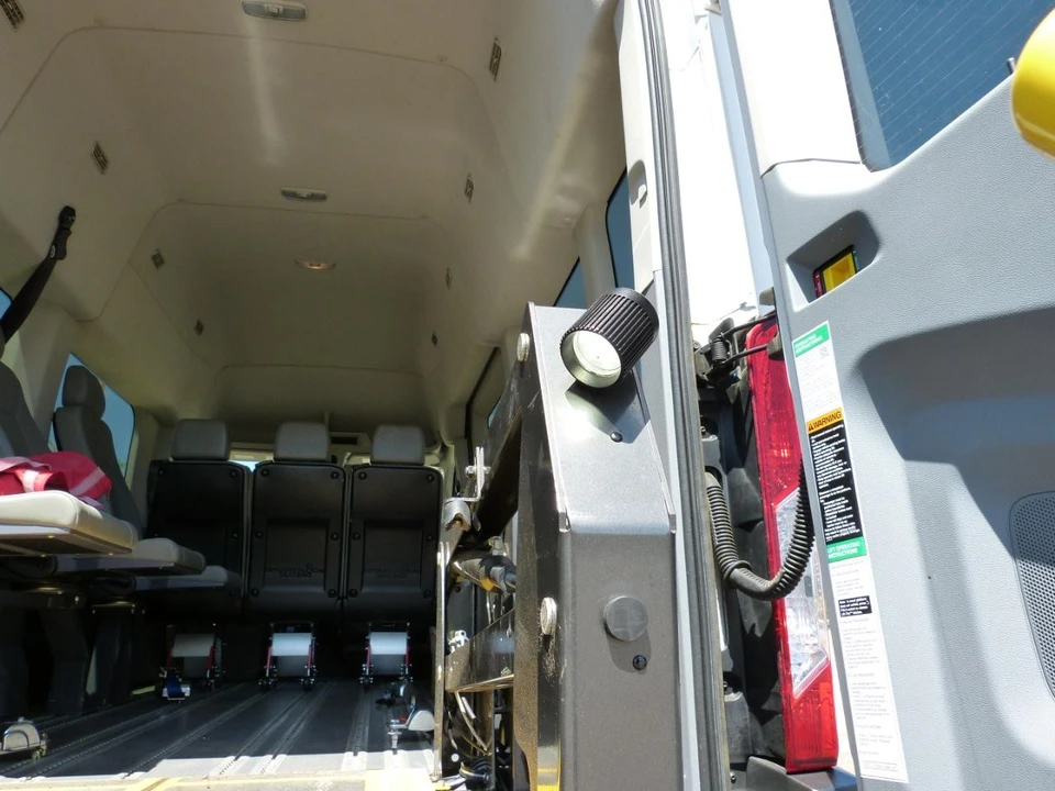 2015 Ford Transit - Image 12 of 31