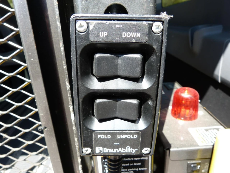 2015 Ford Transit - Image 24 of 31