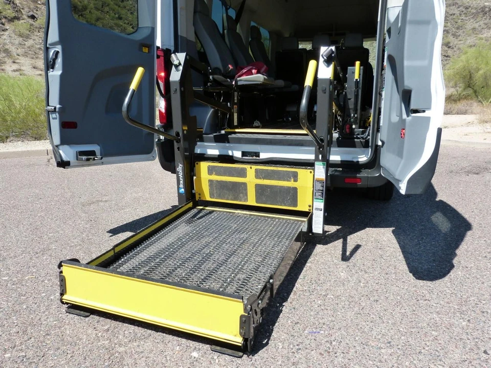 2015 Ford Transit - Image 18 of 31