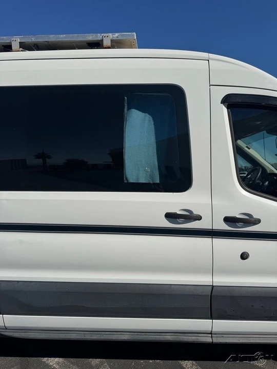 2015 Ford Transit - Image 10 of 21