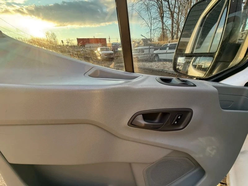 2015 Ford Transit - Image 10 of 12