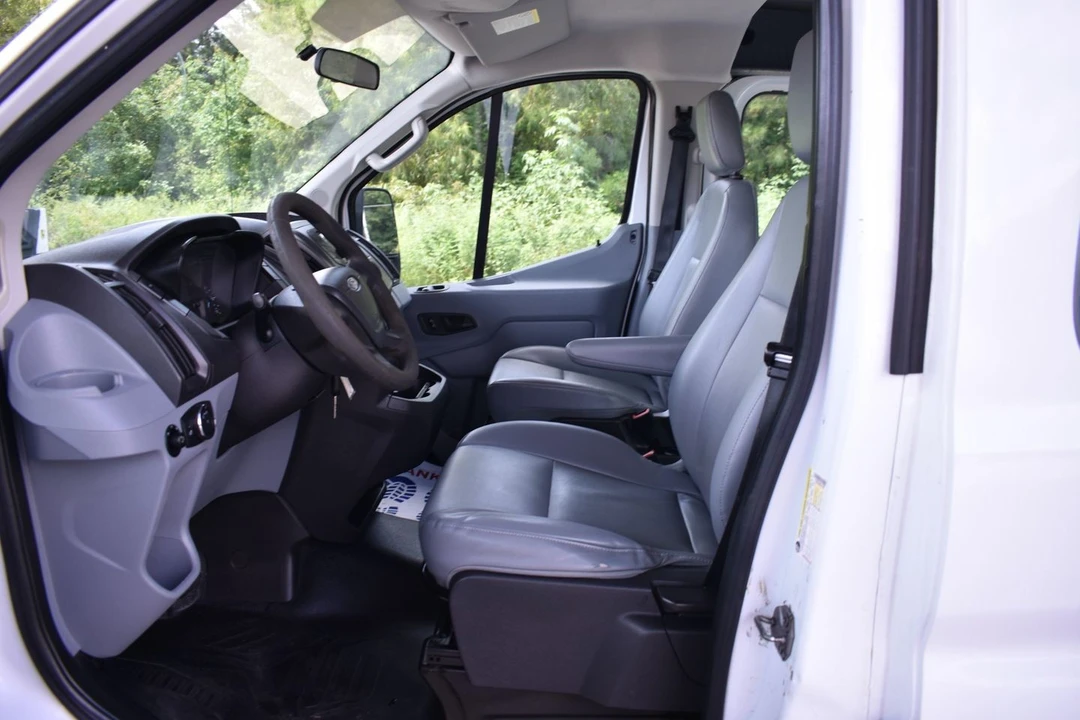 2015 Ford Transit - Image 9 of 12