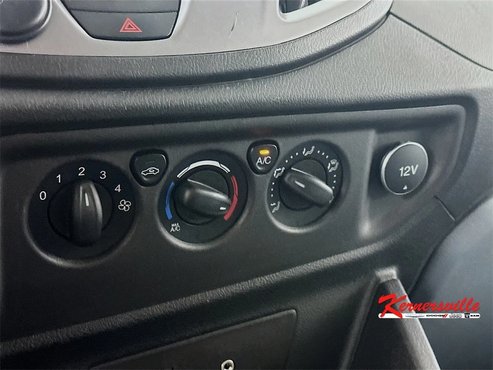 2015 Ford Transit - Image 18 of 21