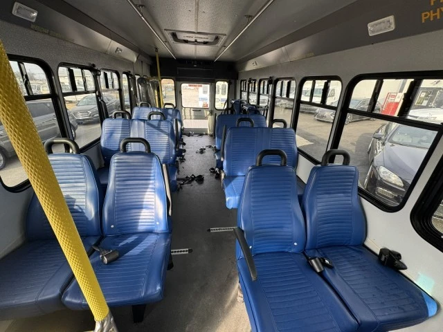 2015 Ford Econoline Van - Image 10 of 13