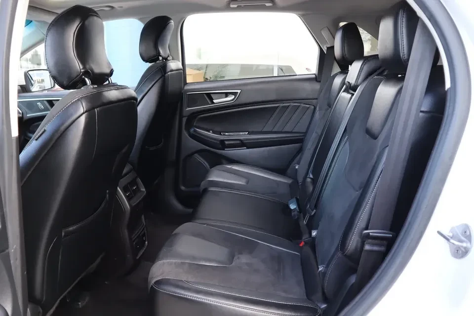 2015 Ford Edge - Image 9 of 16
