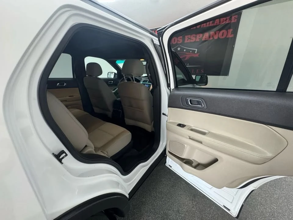 2015 Ford Explorer 5th Gen - Image 17 of 18
