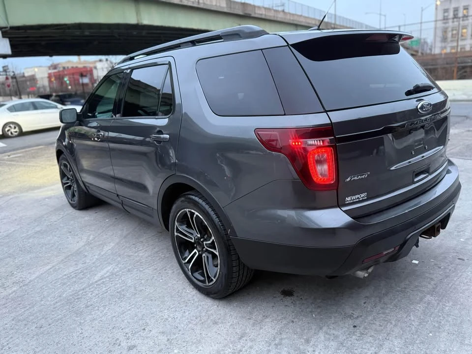 2015 Ford Explorer 5th Gen - Image 4 of 16
