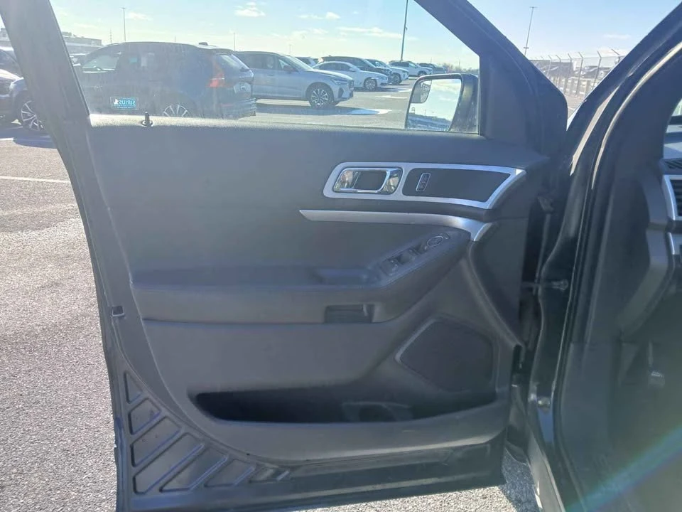 2015 Ford Explorer 5th Gen - Image 6 of 17