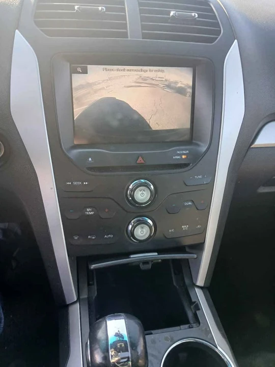 2015 Ford Explorer 5th Gen - Image 10 of 17