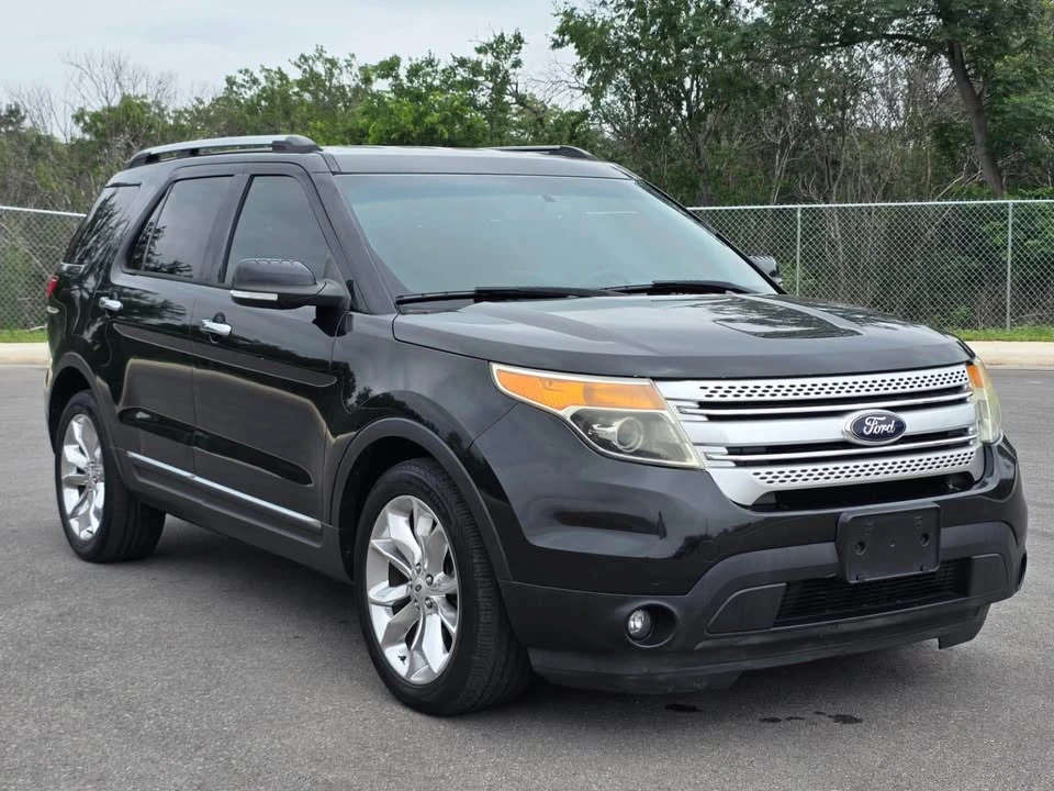 2015 Ford Explorer 5th Gen - Image 2 of 17