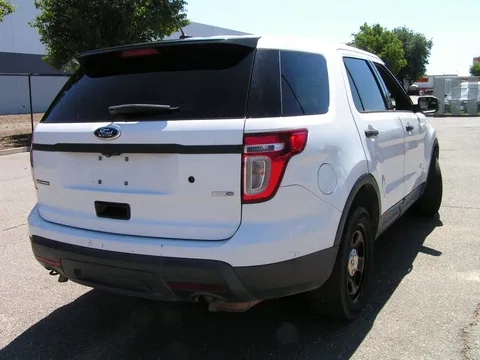2015 Ford Explorer 5th Gen - Image 4 of 18