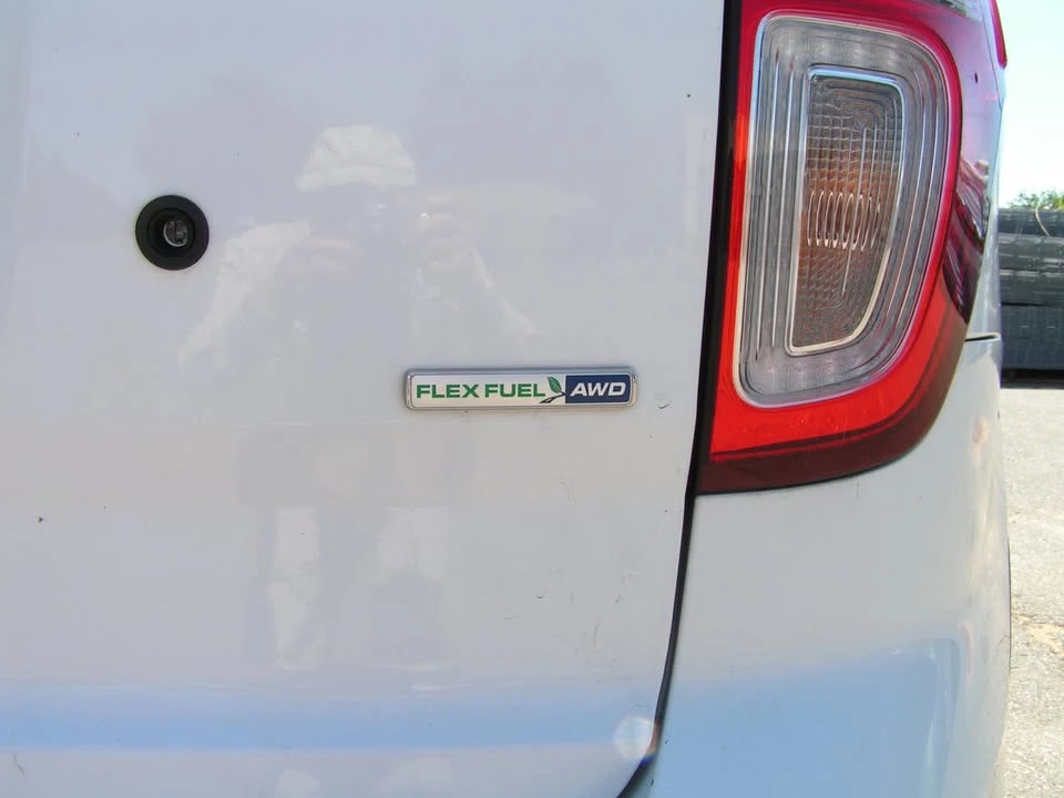 2015 Ford Explorer 5th Gen - Image 9 of 18