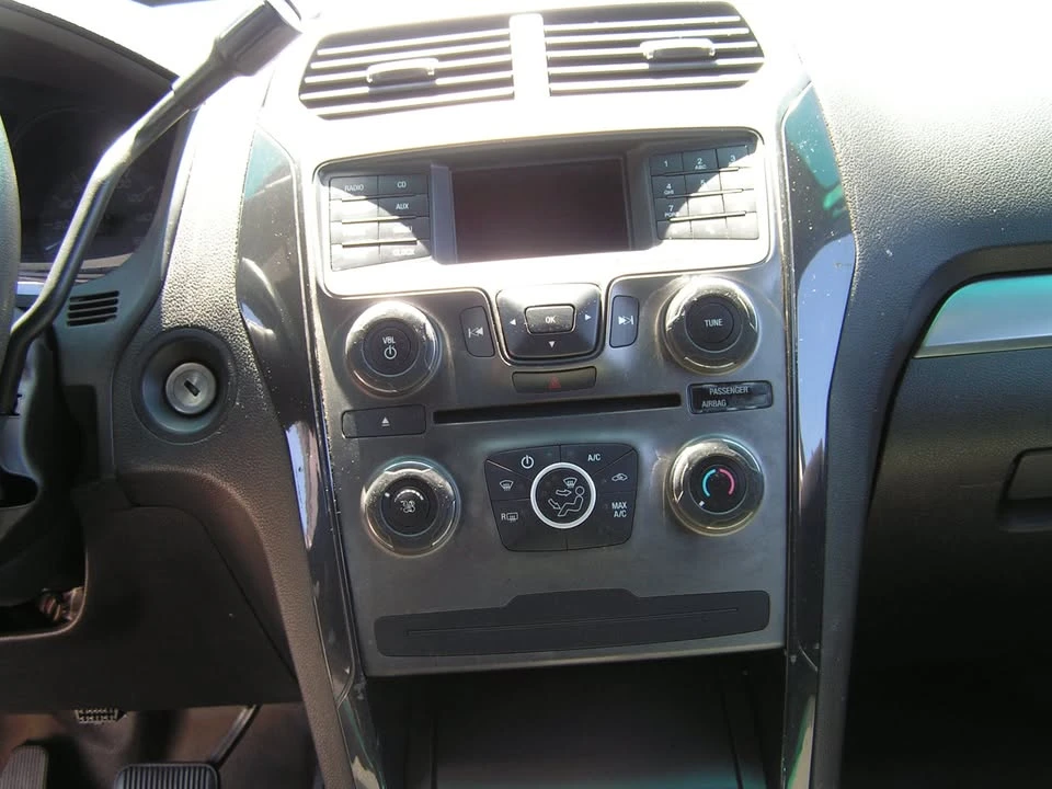 2015 Ford Explorer 5th Gen - Image 14 of 18