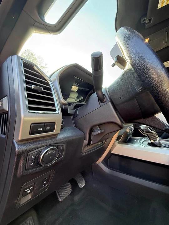 2015 Ford F-150 13th Gen - Image 14 of 20